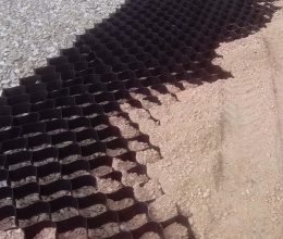 Stabilizacja warstw podbudowy pod placem zabaw w Popradzie